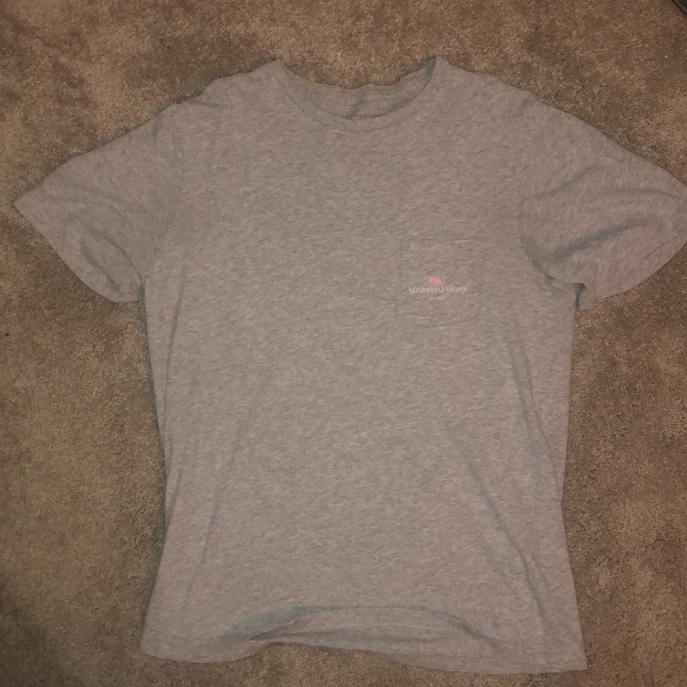 Vineyard Vines Gray T-Shirt | Gently used